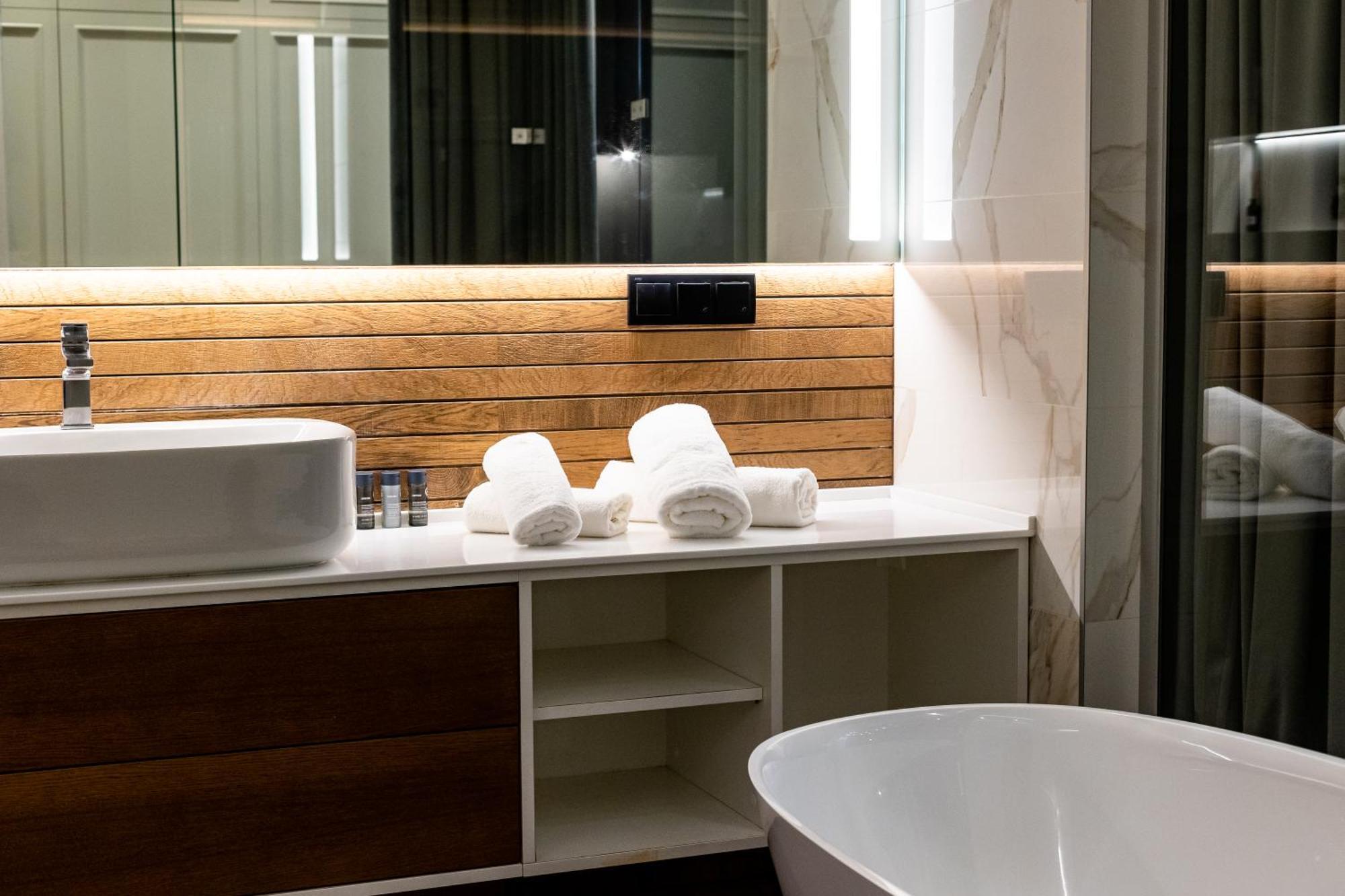 Doroshenka Premium Apartments Lviv Eksteriør billede